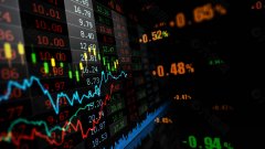 白银有色：公司股票没有跌破发行价
